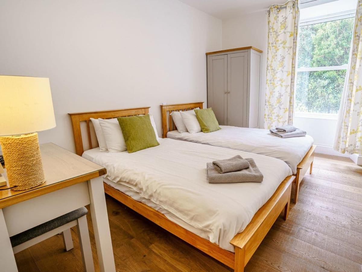 Gwbert Holiday Cottages, Green Meadow Cardigan Extérieur photo